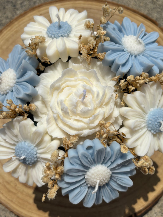 Composition florale bleue